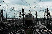 DB �d�C�@�֎ԁ@103�n�@�t�����N�t���g�����w